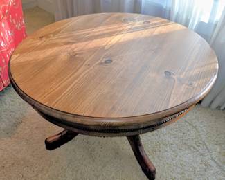 Bradshaw Kirchofer Home Furnishings Solid Wood Pine Round Coffee Table