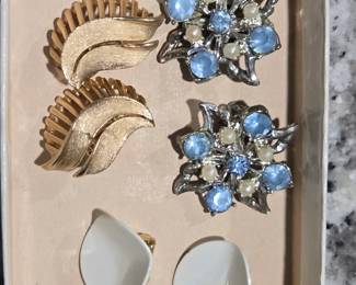 Vintage jewelry