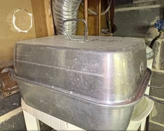 Vintage WearEver Aluminum Roasting Pan with Lid and Rack