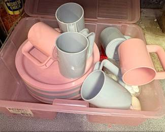 Vintage Rubbermaid Keepers Plastic Dinnerware Set  Pink and Grey