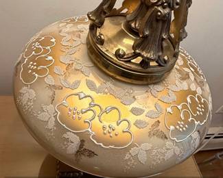 Vintage Hollywood Regency Floral Ceramic and GoldTone Table Lamp second image