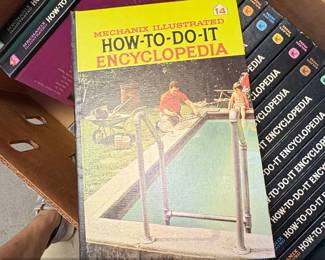 Mechanix Illustrated HowToDoIt Encyclopedia Volume Set and The Family Handyman Volume second image