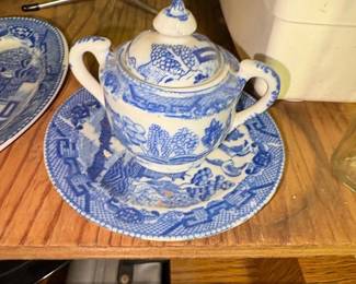 Vintage Blue Willow Miniature Childs Tea Set Sugar Bowl