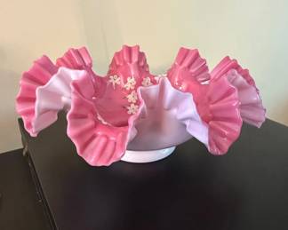Fenton Peach Crest Ruffled Bowl