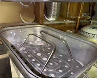 Vintage WearEver Aluminum Roasting Pan with Lid and Rack second image