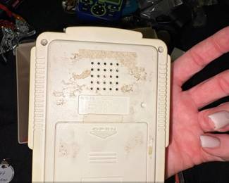 Tiger Electronics Slingo Handheld LCD Game second image