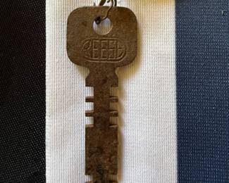 Reese Key (steampunk)