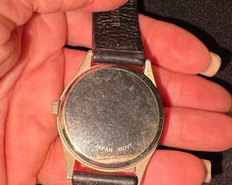 Vintage Skyline Dial Quartz Wristwatch third image