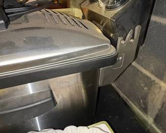 Waring Pro Professional Deep Fryer WPFPC third image
