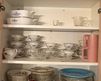 Assorted Vintage Kitchenware and Dinnerware Collection including CorningWare Blue Cornflower