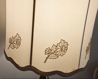 Vintage Hollywood Regency Floral Ceramic and GoldTone Table Lamp third image
