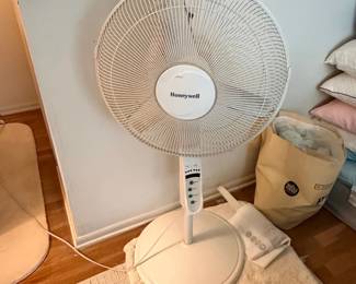 Honeywell QuietSet Stand Fan