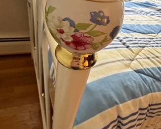 White Metal Daybed with Floral Porcelain Finials second image
