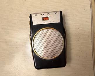 Vintage Sony TR Six Transistor Radio
