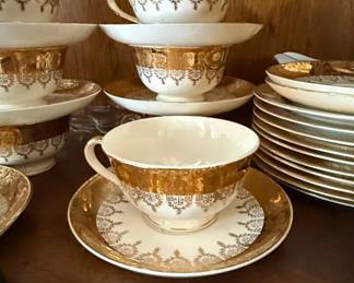 Homer Laughlin Eggshell Nautilus Floral China Set