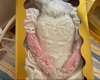 Vintage Doll Wedding Gown and Veil Set in Display Box