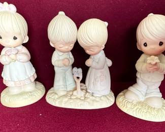 Precious Moments Figurine Trio - Prayer Changes Things & Mommy I Love You