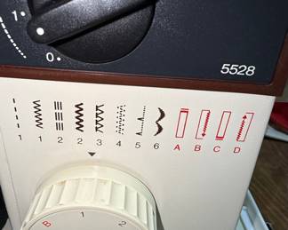 Singer 5528 Sewing Machine