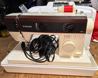 Singer 5528 Sewing Machine