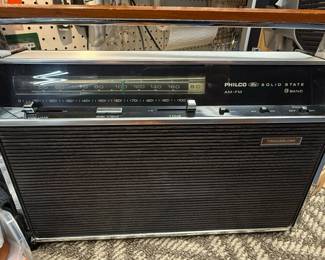 Philco Ford Transglobe Style 9 Band Radio