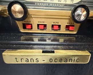 Zenith H500 Trans-Oceanic Portable Tube Radio