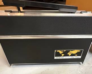 Zenith R7000 Trans-Oceanic Multiband Radio
