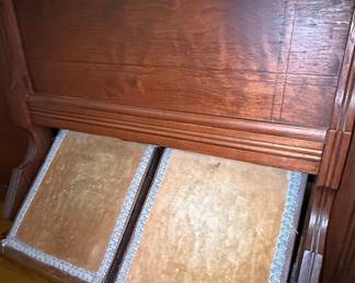 Mason & Hamlin Style Cabinet Reed Organ (c. 1861)