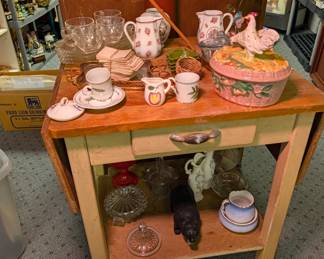 Drop-leaf Table