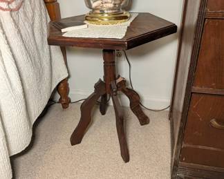 Accent Table