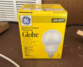Fluorescent bulb