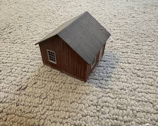 LOT 89. A Hand Constructed HO Scale Model Structure. Starting Bid $35.00
