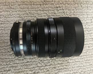 LOT 26 A Vivitar 35-105MM Auto Zoom Lens.