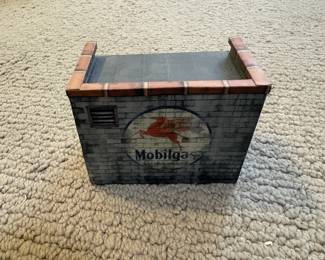 LOT 84. A Hand Constructed HO Scale Model Structure. Starting Bid $25.00