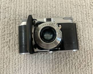 LOT 9 A Kodak Retina LA 35MM Camera with Schneider Krueznach 50MM Lens.Starting BID $65.00
