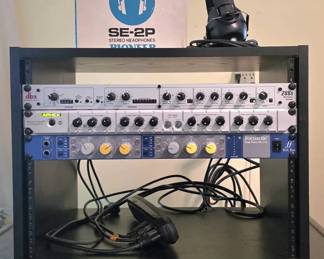 Pro Studio Rack Bundle Focusrite ISA Two, Aphex Exciter,  dbx 286s in 8U Desktop Rack