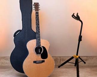  01 Rare Martin Grand Baritone Guitar... Hardshell Case  Hercules Stand...Grand Jumbo Body Style