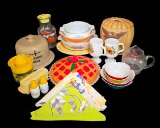 A Nostalgic Look At American Kitchenware