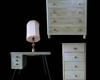 Permanized Mengel Furniture Classic Shabby Chic
