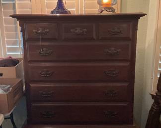 Sterling House Collections -40x19x56