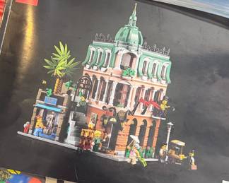 LEGO Creator Expert / Icons Modular Buildings - Boutique Hotel (10297)