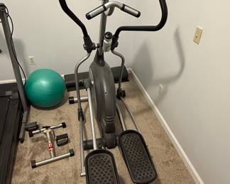 Fitline Elliptical Trainer