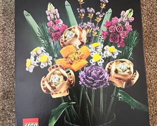 LEGO Botanical Collection Flower Bouquet Building Set (10280)