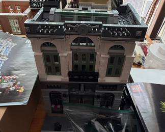LEGO Creator Expert / Icons Modular Buildings - Boutique Hotel (10297)