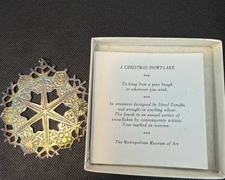 The Metropolitan Museum of Art 1974 Sterling Christmas Snowflake Ornament