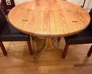 Russel Wright for Conant Ball "Bow Tie" Oak Dining Table