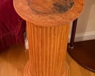 Fluted Column Pedestal Stand