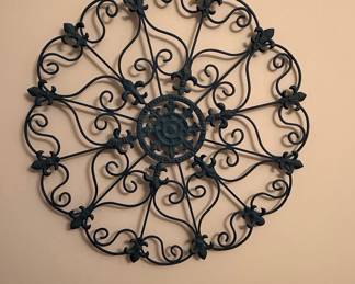 Glitzhome Traditional Iron Scroll Wall Decor