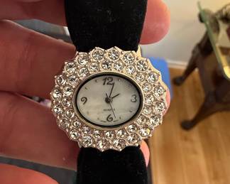 Women's Rhinestone Bezel Quartz Watch with Velvet Bands
