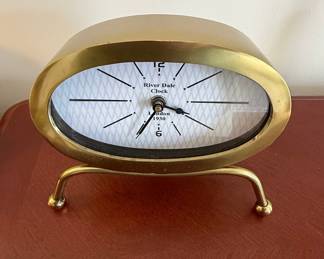 River Dale Clock London Retro Desk Table Top Footed Alarm Clock