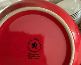 Royal Norfolk Red Polka Dot Ceramic Dinnerware Set